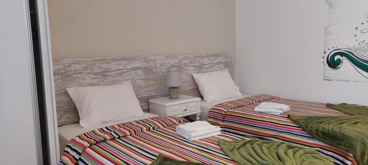Surf House Helena Hotel Baleal Eksteriør billede
